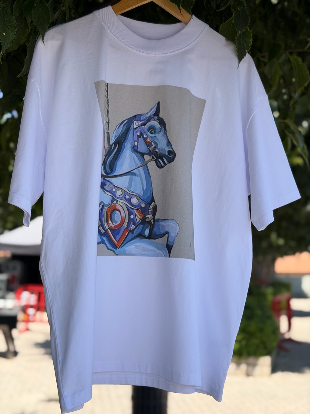 STILL FORM Tee Kolotoč – nosené