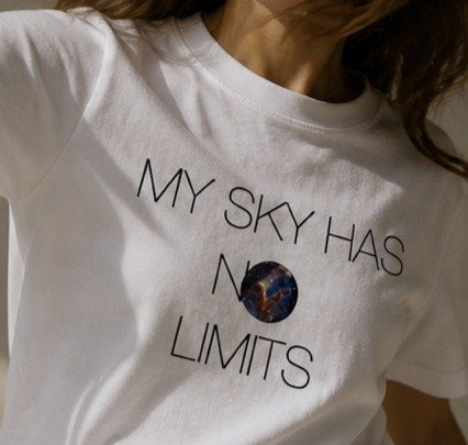 STILLFORM Tee My Sky Has No Limits – detail